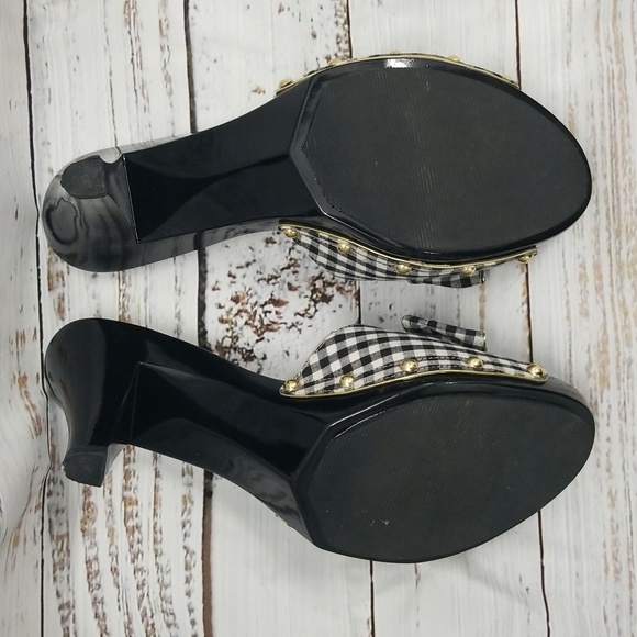 🎉HP🎉Unisa Black and White Gold Studded heels with bow - Picture 7 of 11